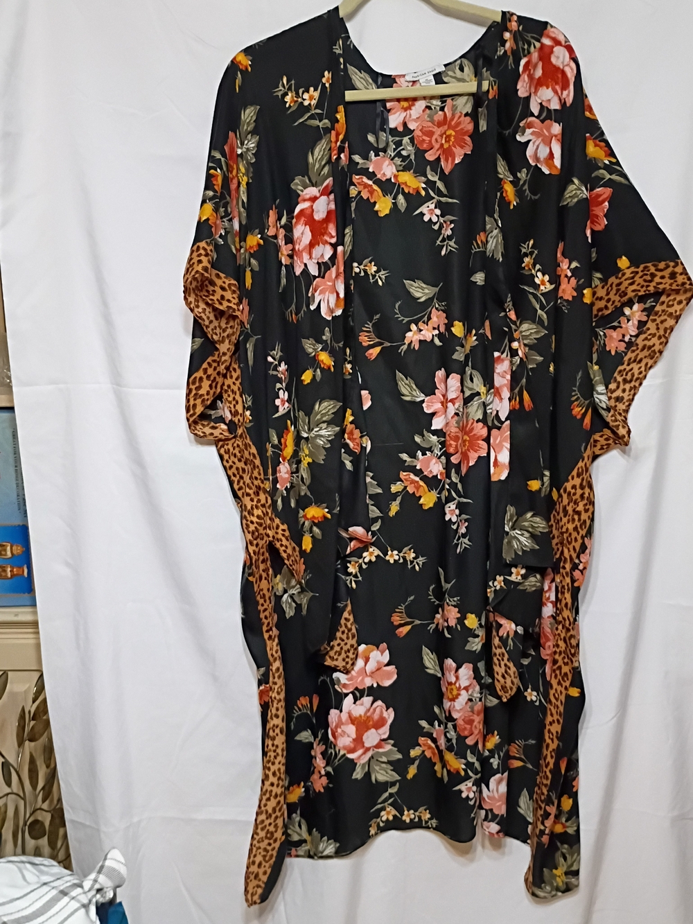 American Eagle Outfitters Black Floral Kimono with Leopard Trim Accent